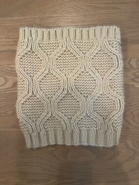 Zara Cream Cable-Knit kids neck warmer